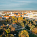 Panoramabild über der Stadt Dessau Ausgangspunkt Stadtpark.